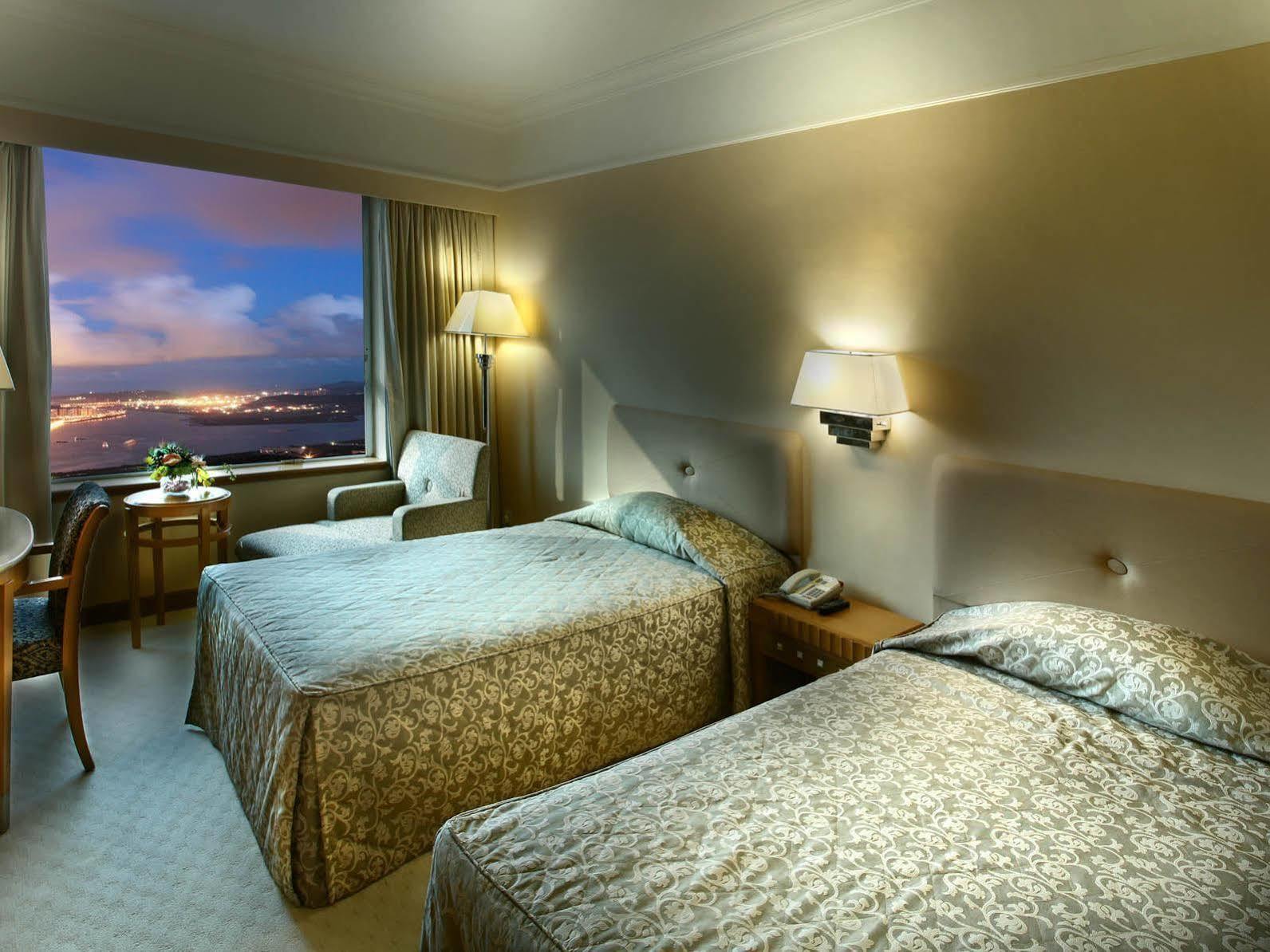 Golden Crown China Hotel Taipa  Bagian luar foto